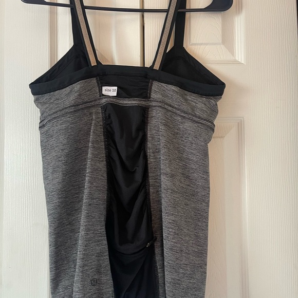 Sale‼️Lululemon Black and Gray Tank Top-Size 10 -EUC - Picture 8 of 11